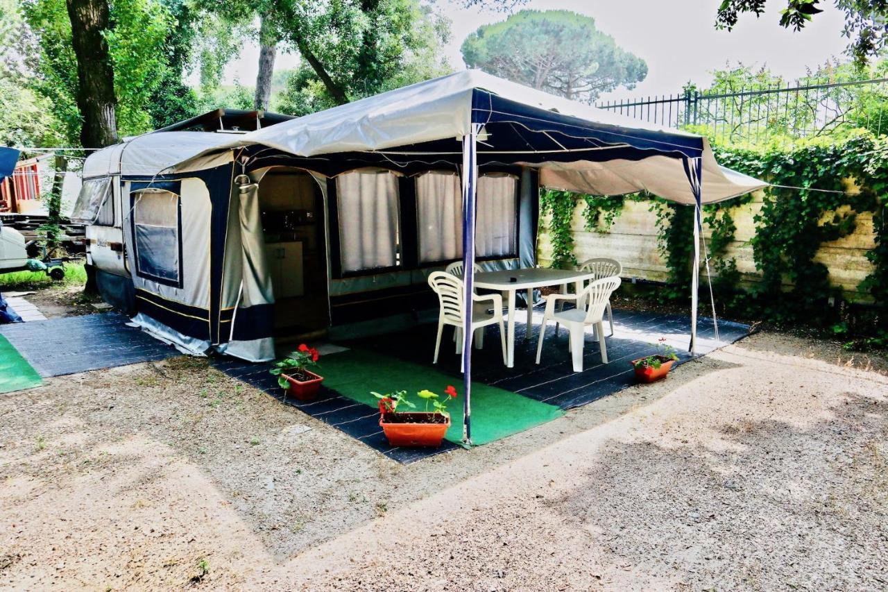 Olaszelmeny Beach Caravans Lignano Sabbiadoro Exterior photo