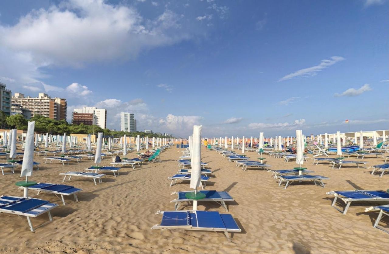 Olaszelmeny Beach Caravans Lignano Sabbiadoro Exterior photo